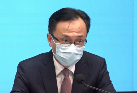 公務員事務局局長聶德權今早(10日)表示,未來主要鼓勵長者接種新冠疫苗,並將在18區起動,透過外展接種等不同形式,提高長者新冠疫苗接種率。