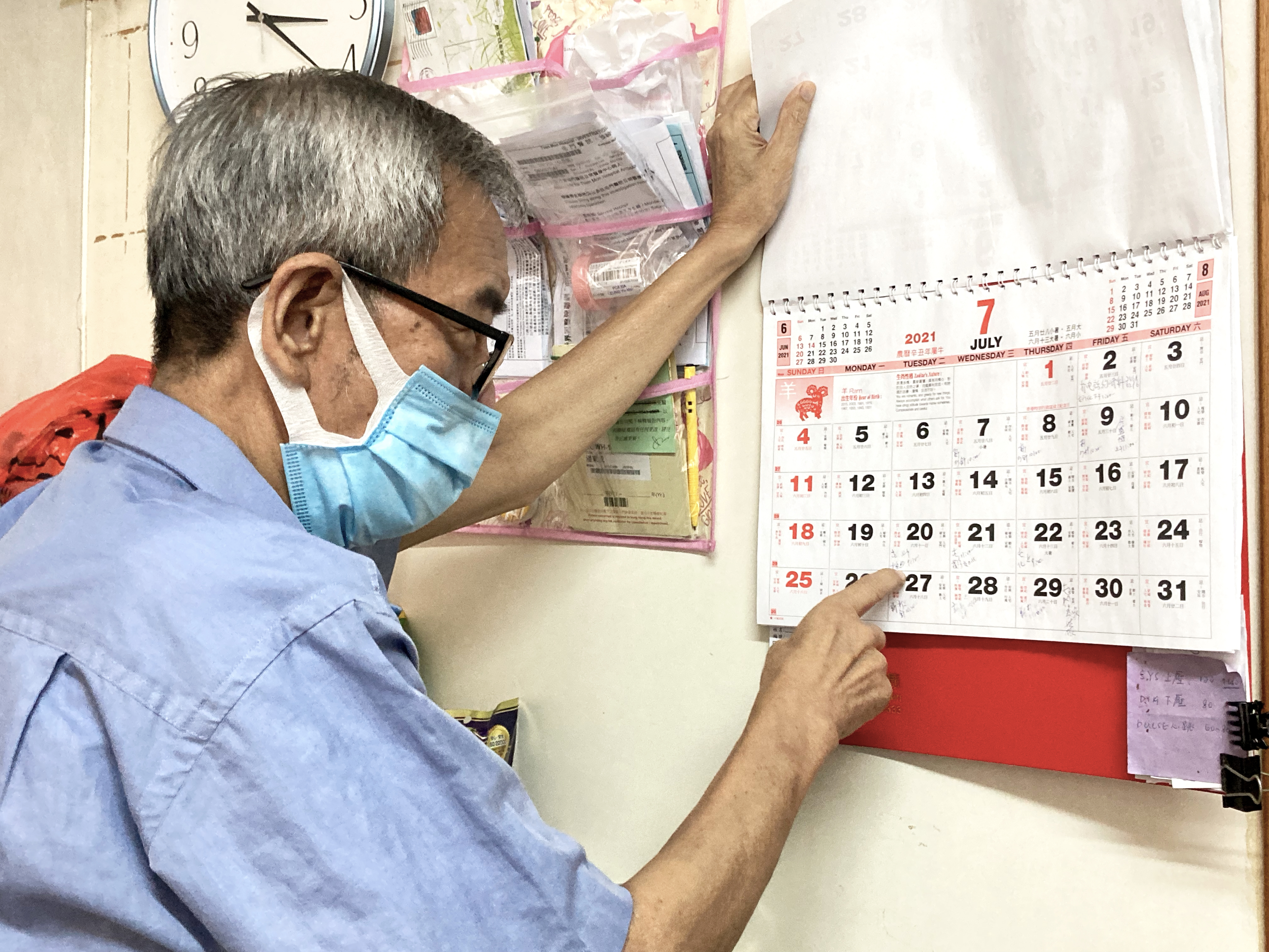 潘東成確診間皮瘤後,須每月到醫院化療及覆診,以控制病情。