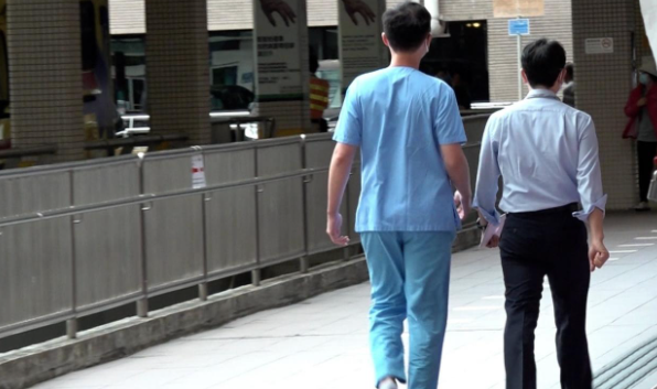 凌霄志又指,現時大部分離開的醫護人員均為移民或投身私營市場,因此相信措施的效用不大。