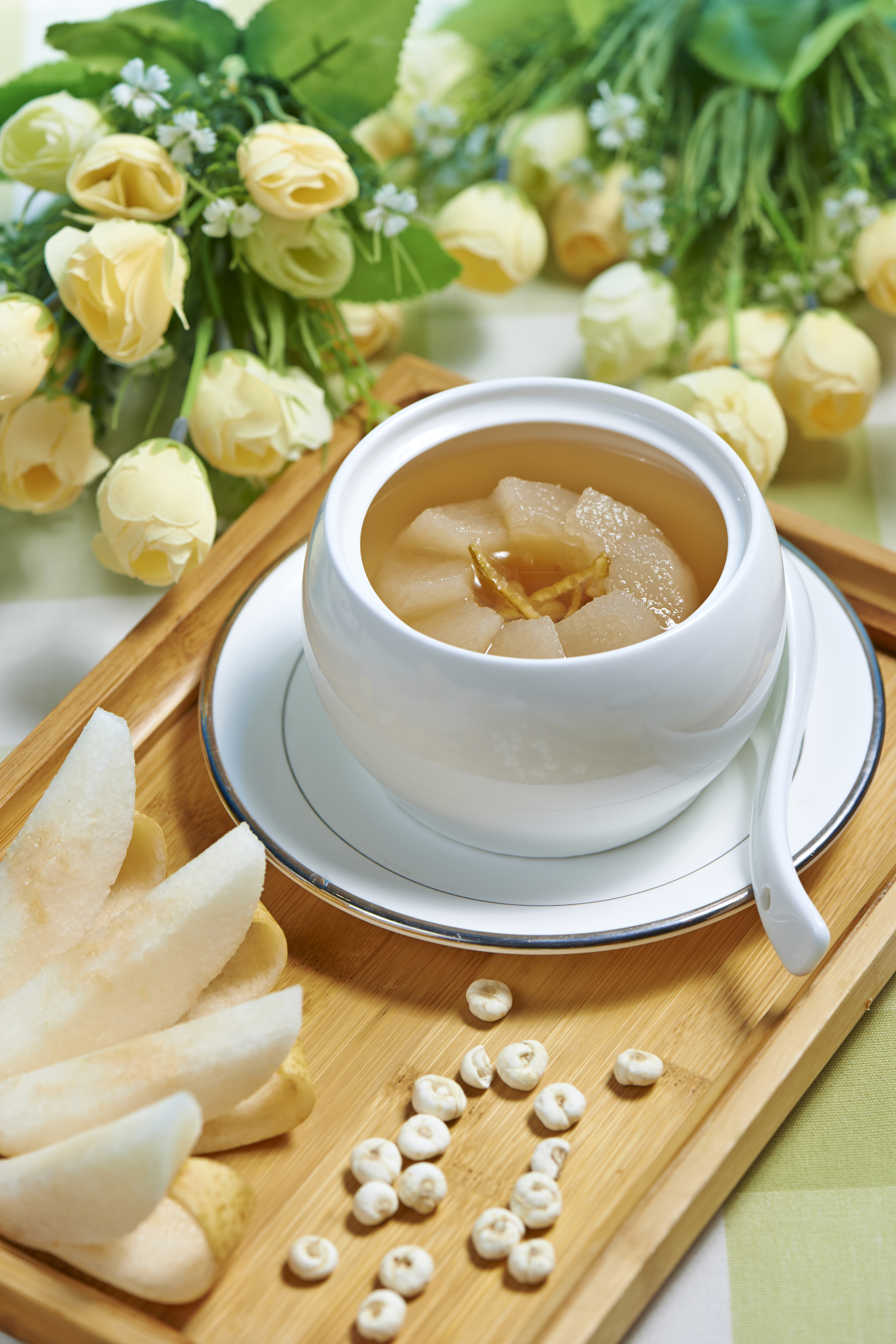 無花果雪梨湯有助清熱潤肺、生津化痰、健胃清腸。