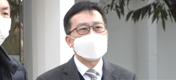 崔俊明指打復必泰及科興的人士亦有機會要接種第三針,但未有迫切性。