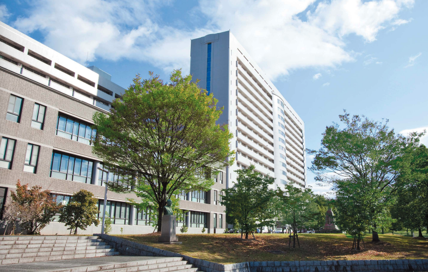 該院大樓近日在作內部裝修時,才意外發現誤接水管,即自建院28年來一直把廁所水當飲用水使用。