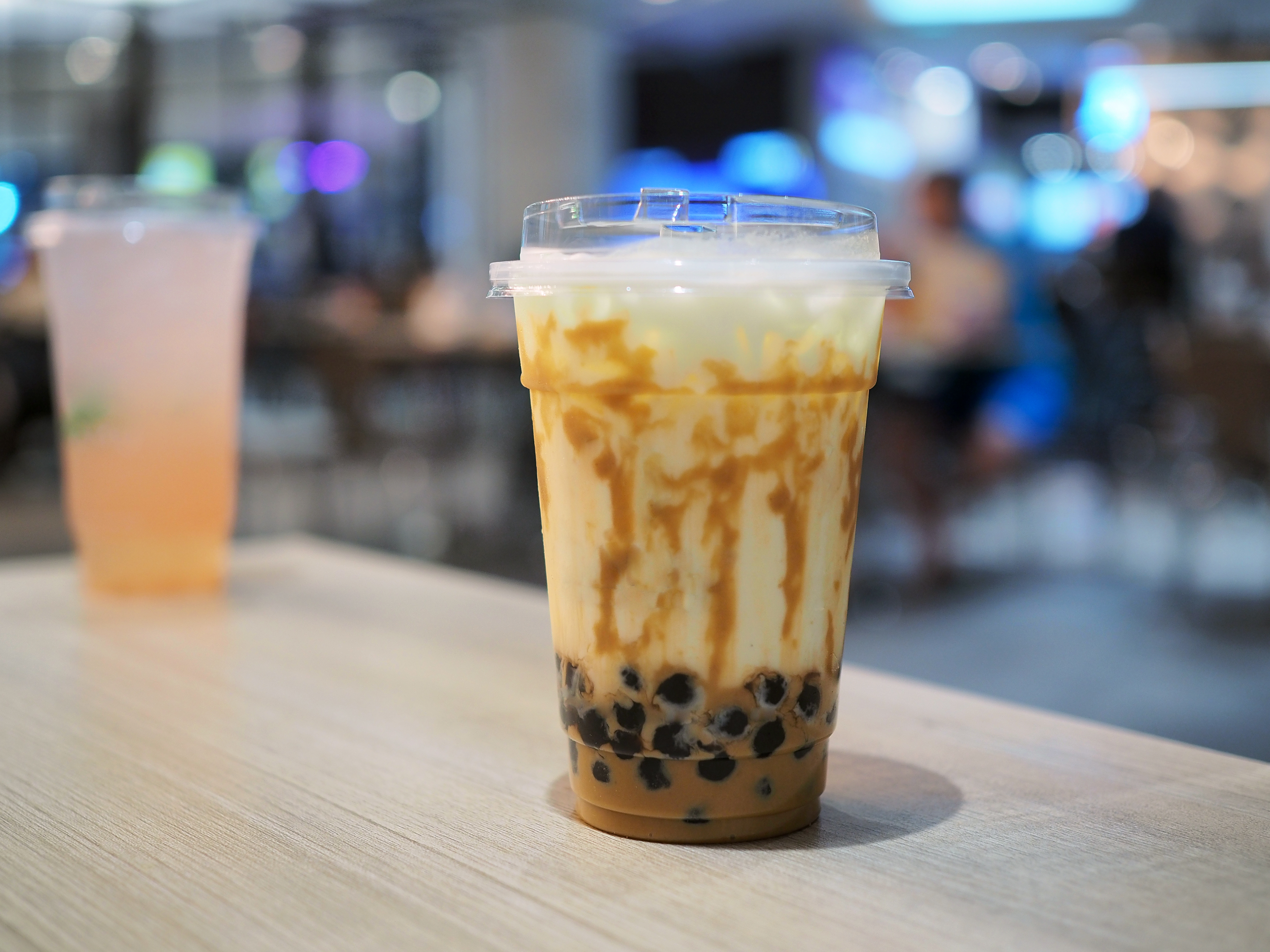 長期飲奶茶容易導致尿酸過高。