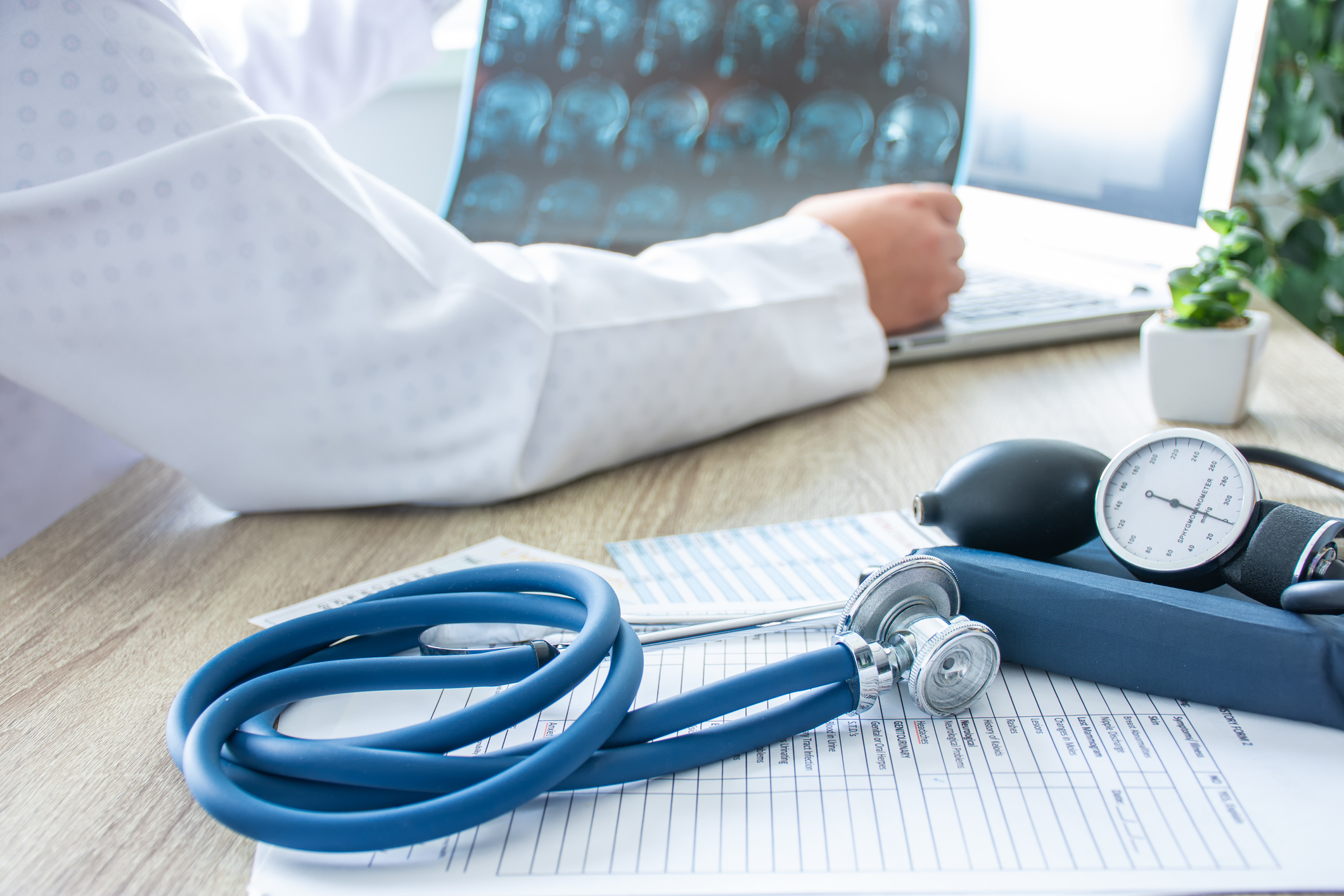 35至44歲患有高血壓的人士的腦袋體積較小,年老時會更易被診斷出認知障礙症。