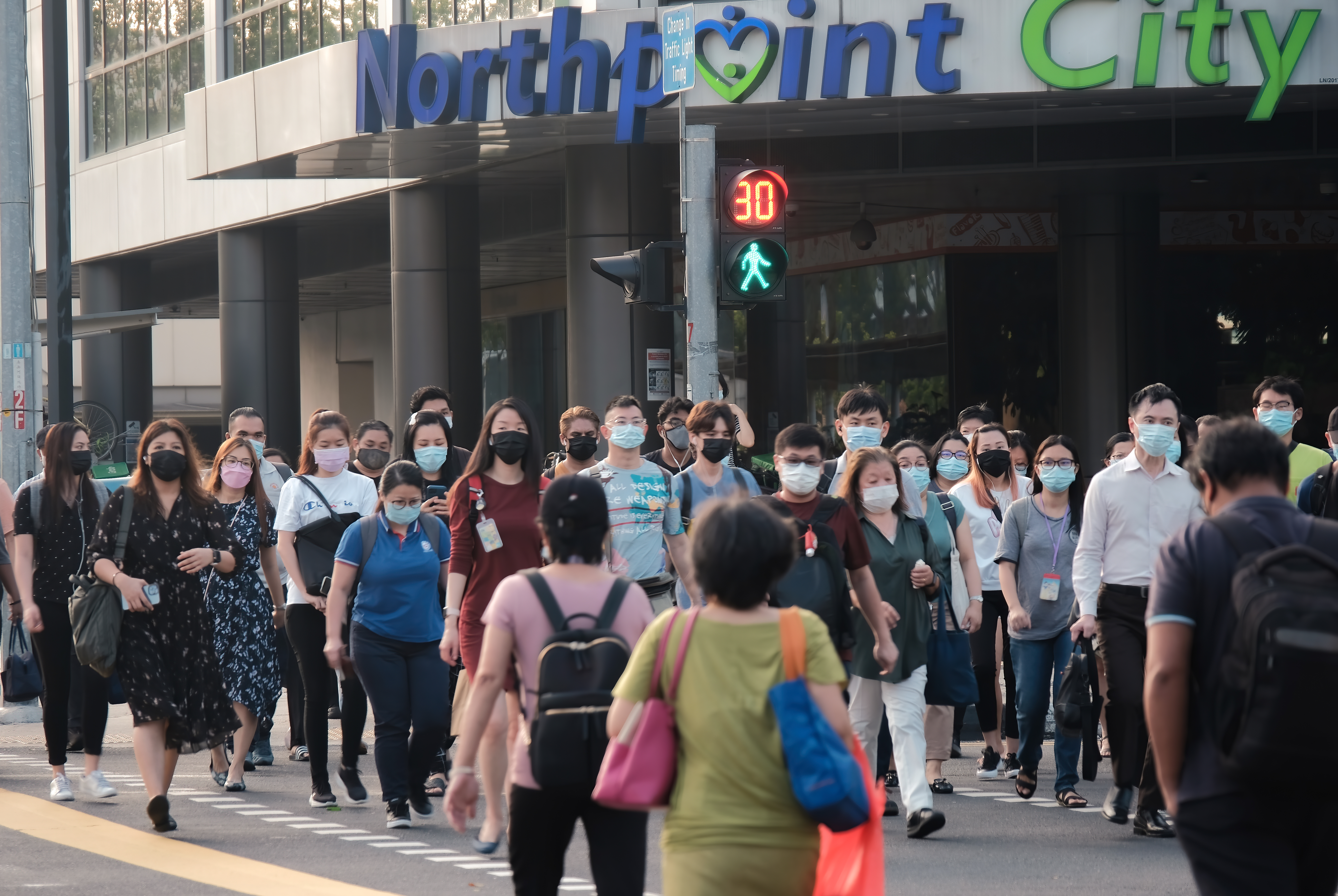 新加坡:由12月8日起仍未接種新冠疫苗而染疫者,需自付醫療費。