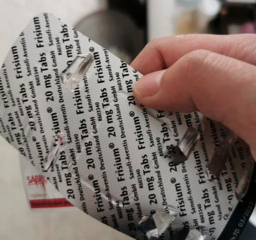 有早期的臨床研究結果表明,有一半以上的患者服用氯巴占藥物後,癲癇發作頻率降幅超過了50%。
