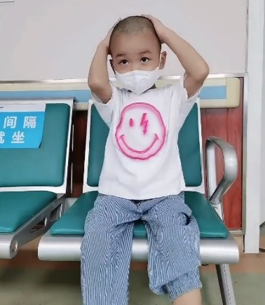 在抗癌期間更經歷很多大大小小的檢查治療。