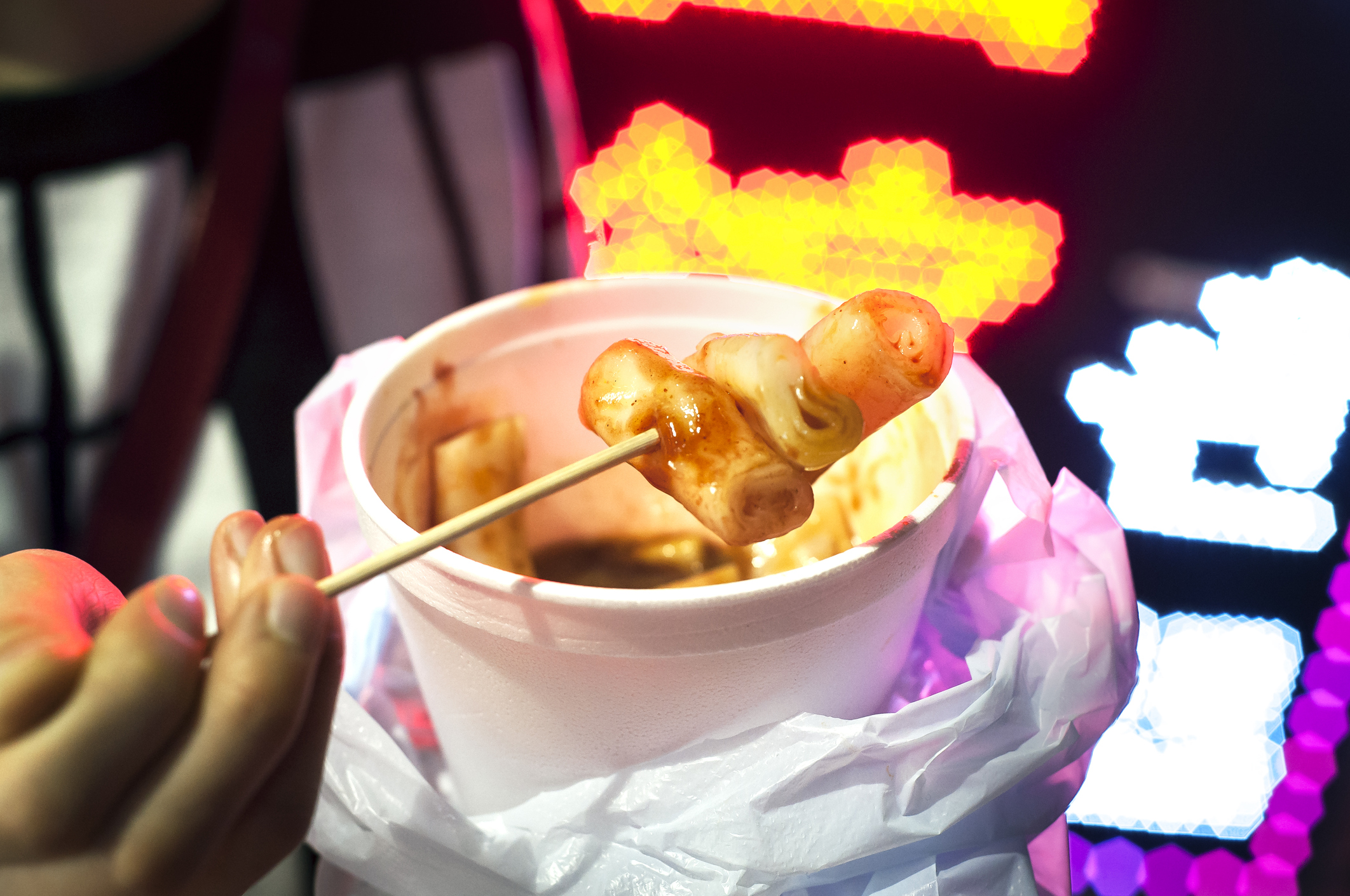 腸粉是香港的街頭小食，深愛港人喜愛。