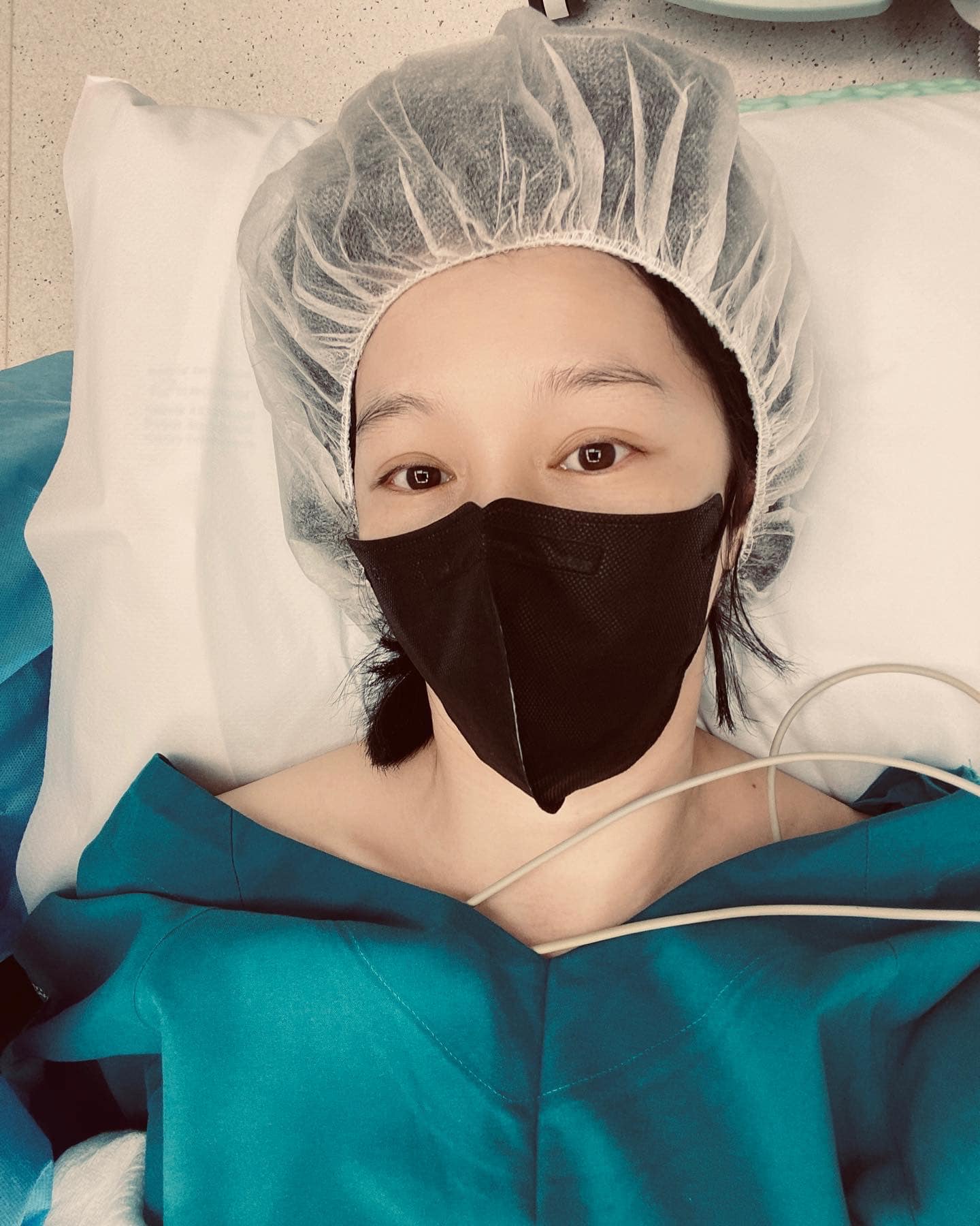 台女星徐若瑄早前突發布多張她在醫院並躺在病床的相片,嚇壞不少粉絲!