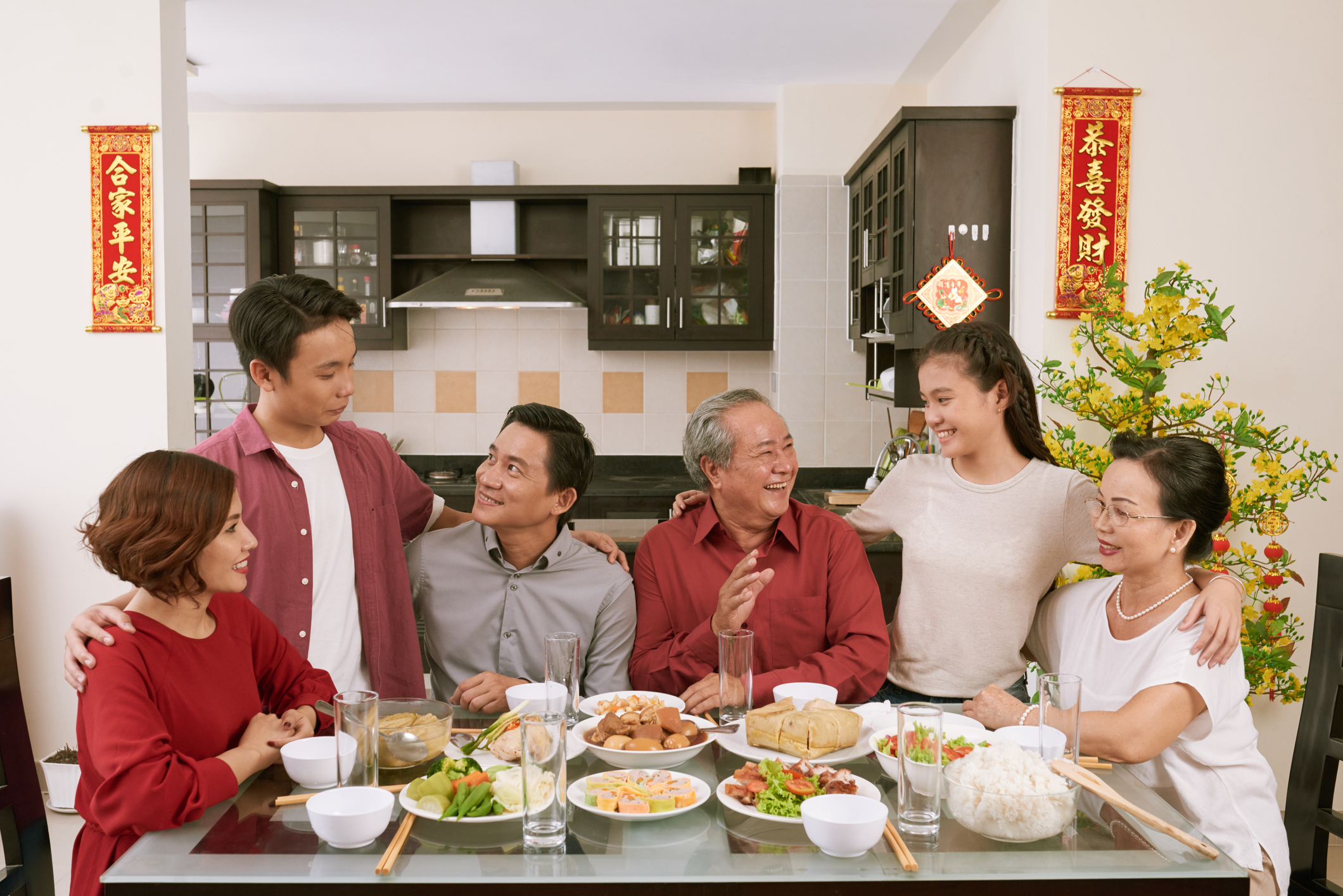 「冬至」有眾多習俗,最為人熟悉相信就是一家人齊齊整整團聚食個「冬至」飯。