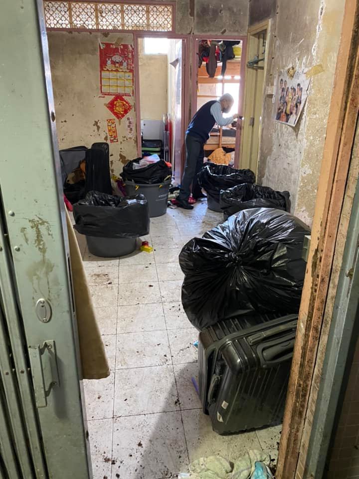 大埔富亨邨曱甴屋經大清洗後，蟑螂數目已大幅下降。