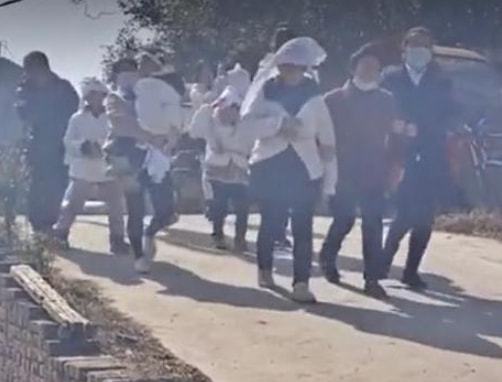 江西夫婦洗澡時一氧化碳中毒身亡,遺下8名子女最細僅9個月。