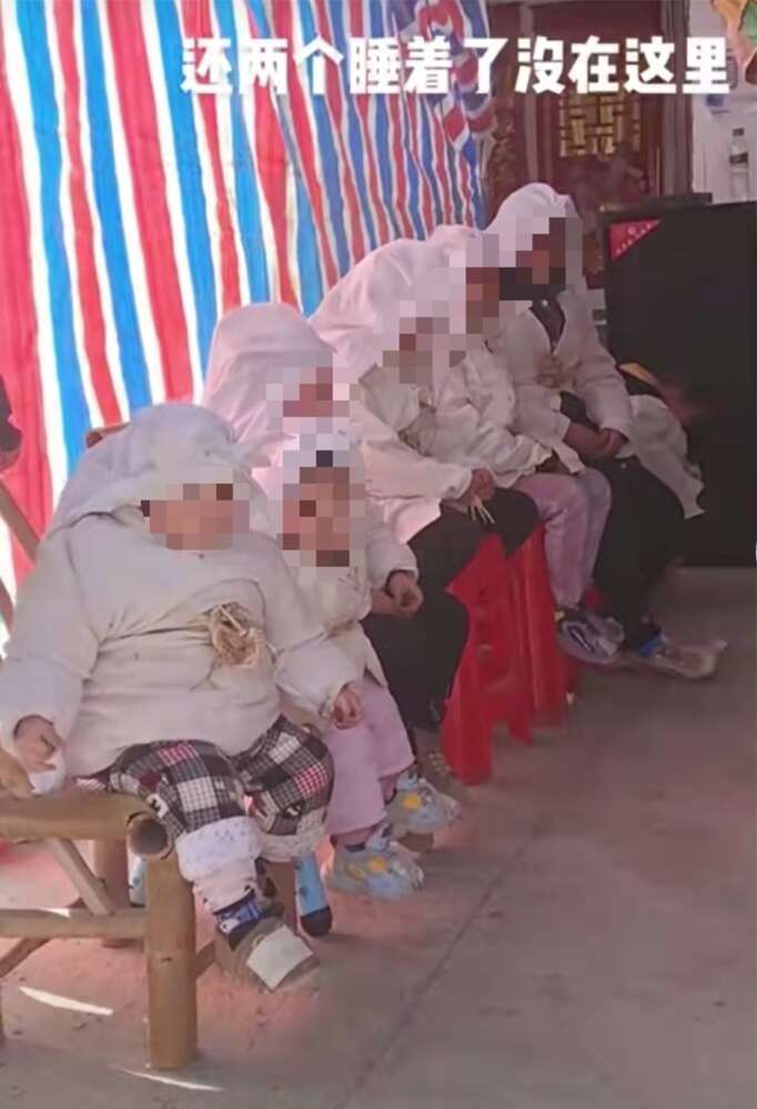 江西夫婦洗澡時一氧化碳中毒身亡,遺下8名子女最細僅9個月。