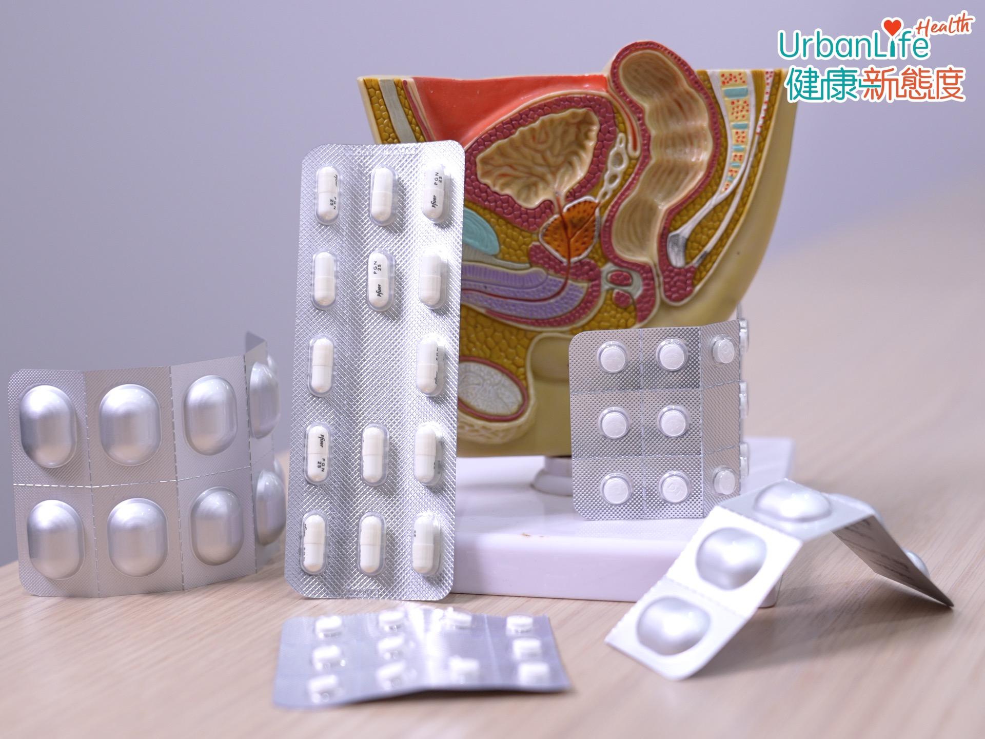 按照患者的情況,醫生或會處方藥物控制夜尿情況。