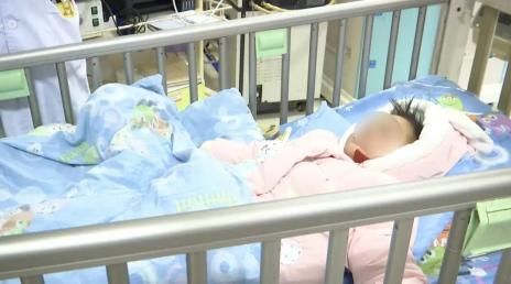 3歲女兒吸入濃煙後患重度肺炎,須入ICU搶救。