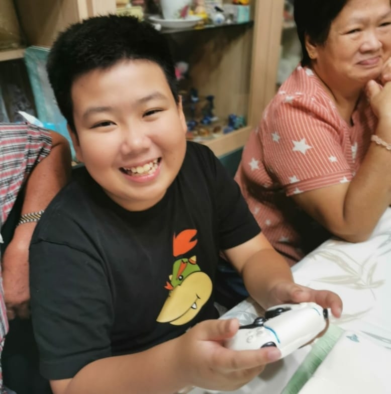 患心臟衰竭的13歲峰峰換心手術成功。