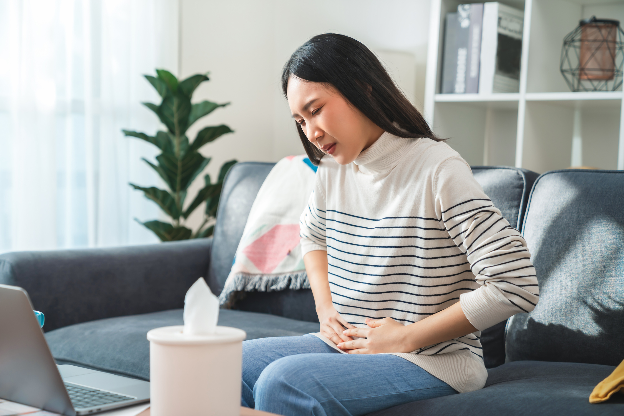 中國湖北一名42歲盧姓女士近3個月總感覺頻尿,每次吃飯後都覺得肚子脹。