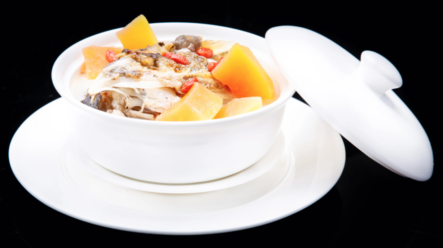 木瓜雪耳魚尾湯有助清熱潤肺、健脾養胃、潤腸通便。