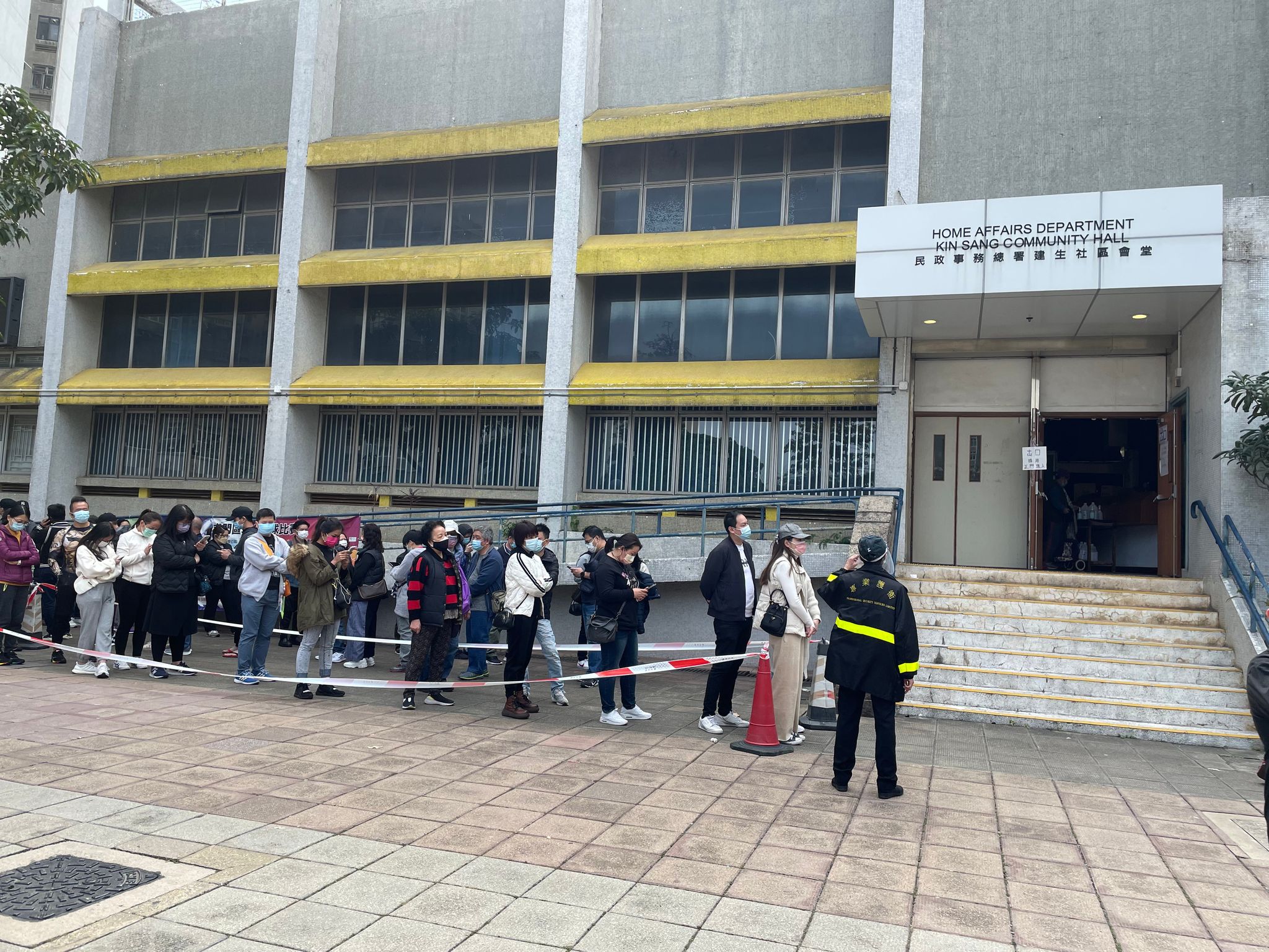 本港第5波新冠疫情持續惡化。