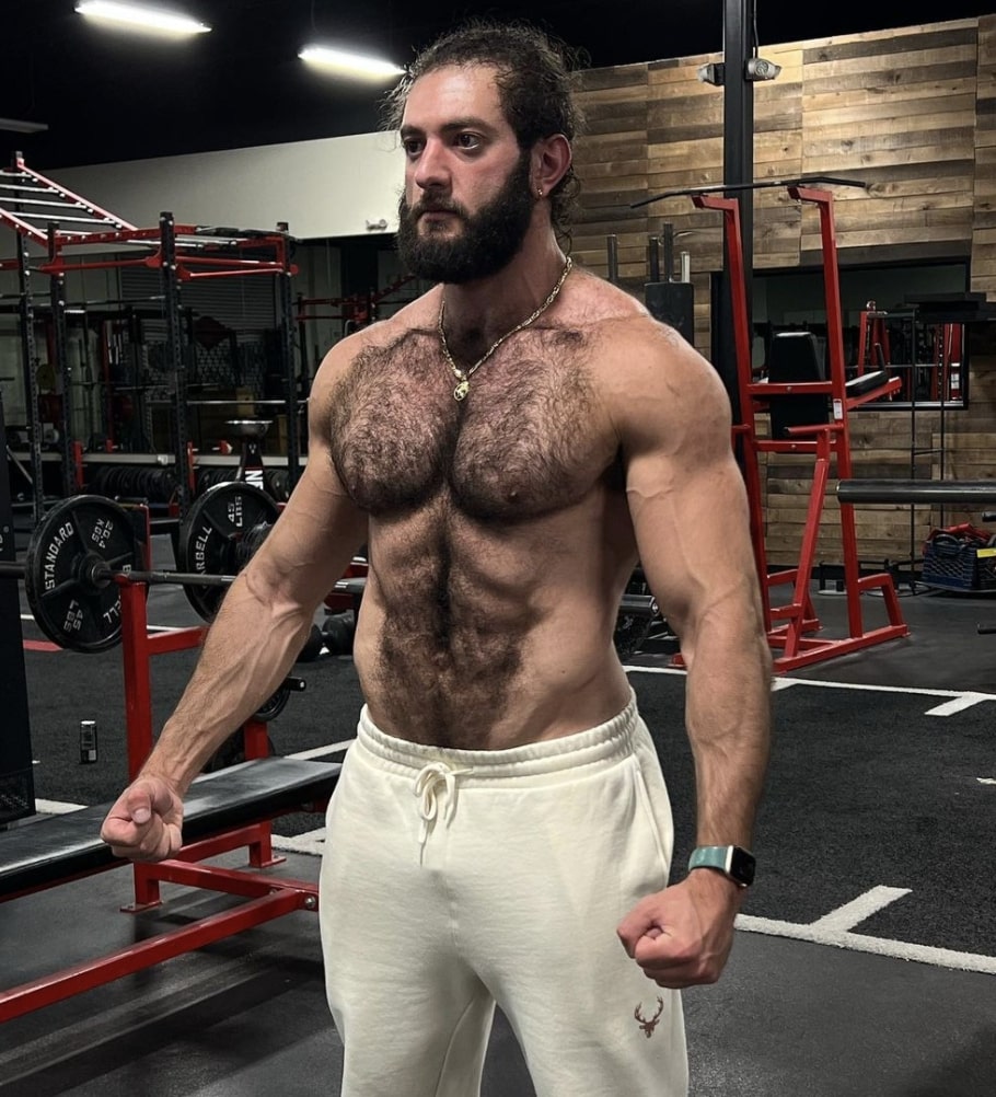 美國教練一個食生肉健身法惹來爭議。