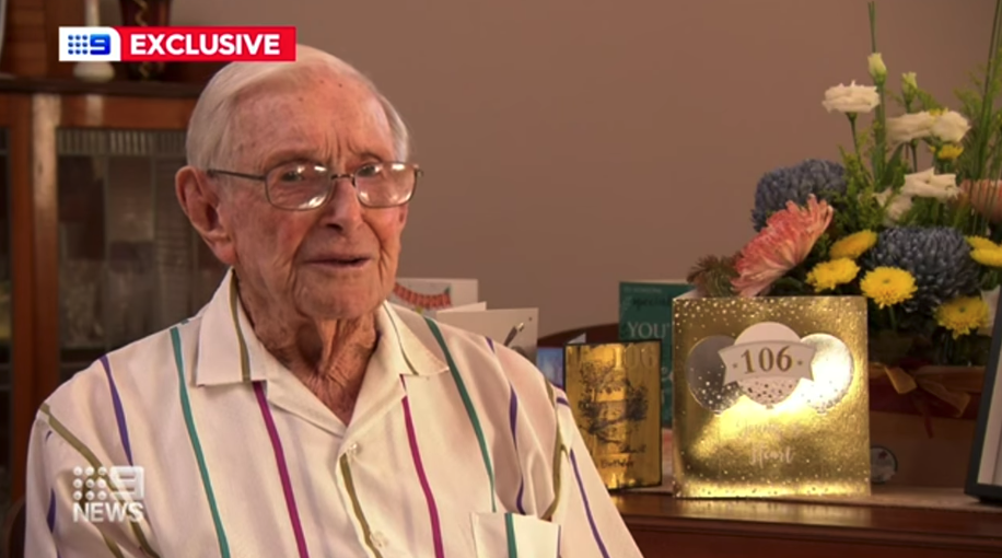 澳州一位人瑞Gordon Ewers曾歷經兩次世界大戰，如今又遇「世紀疫症」，可謂見證逾百年的歷史發展。