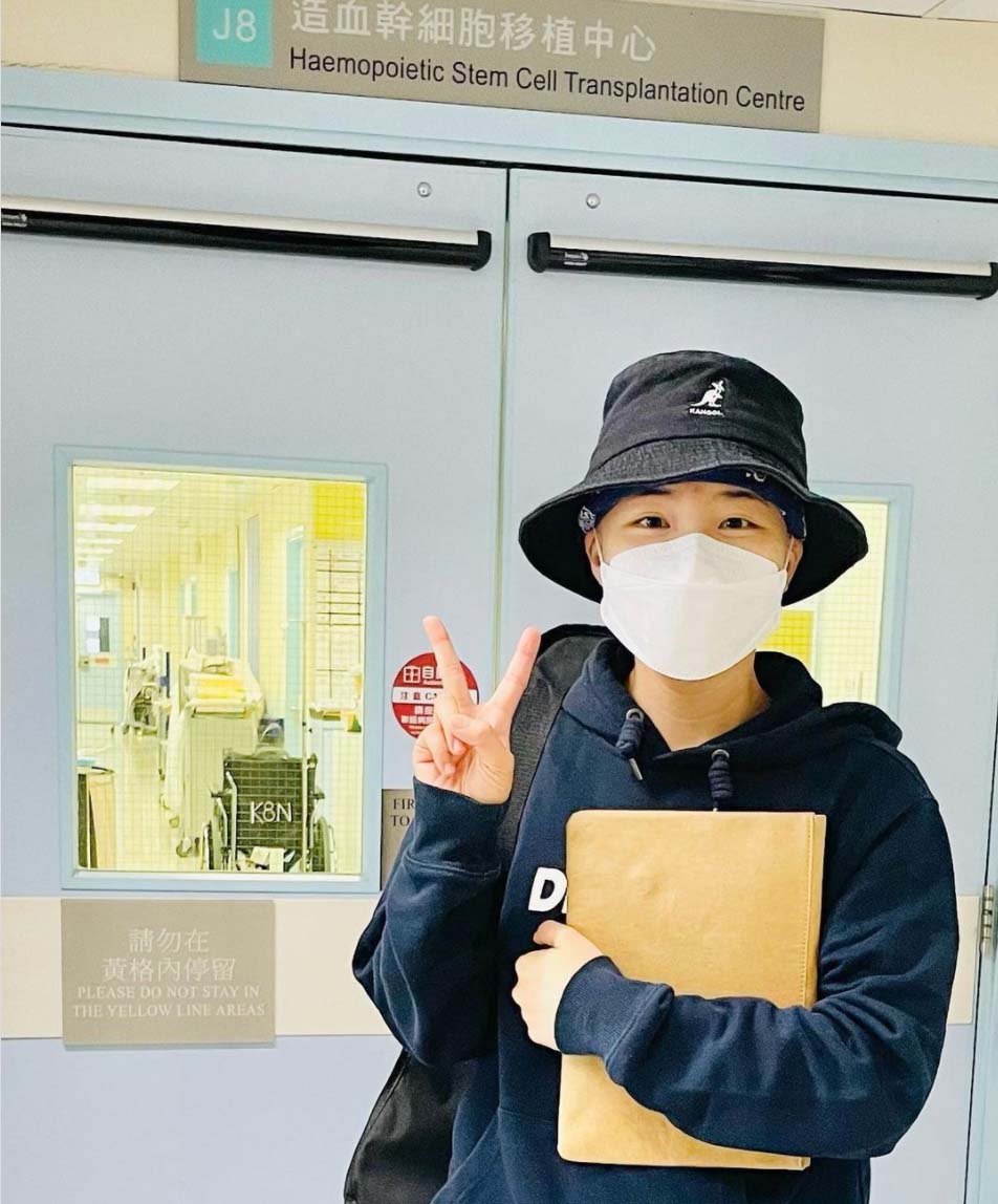 幸好，日前終於順利出院，比她預計的8周更要快，非常感恩。