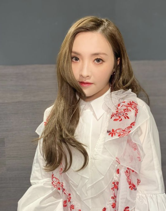 歌手林欣彤（Mag）分享染新冠肺炎的康復過程。