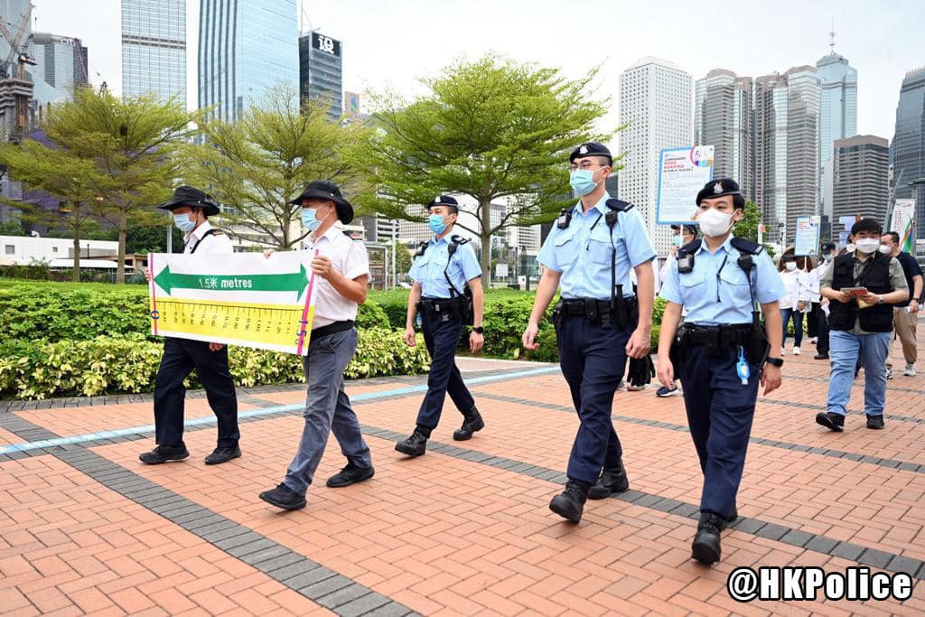 警方11個月內發2.1萬張防疫規例告票。