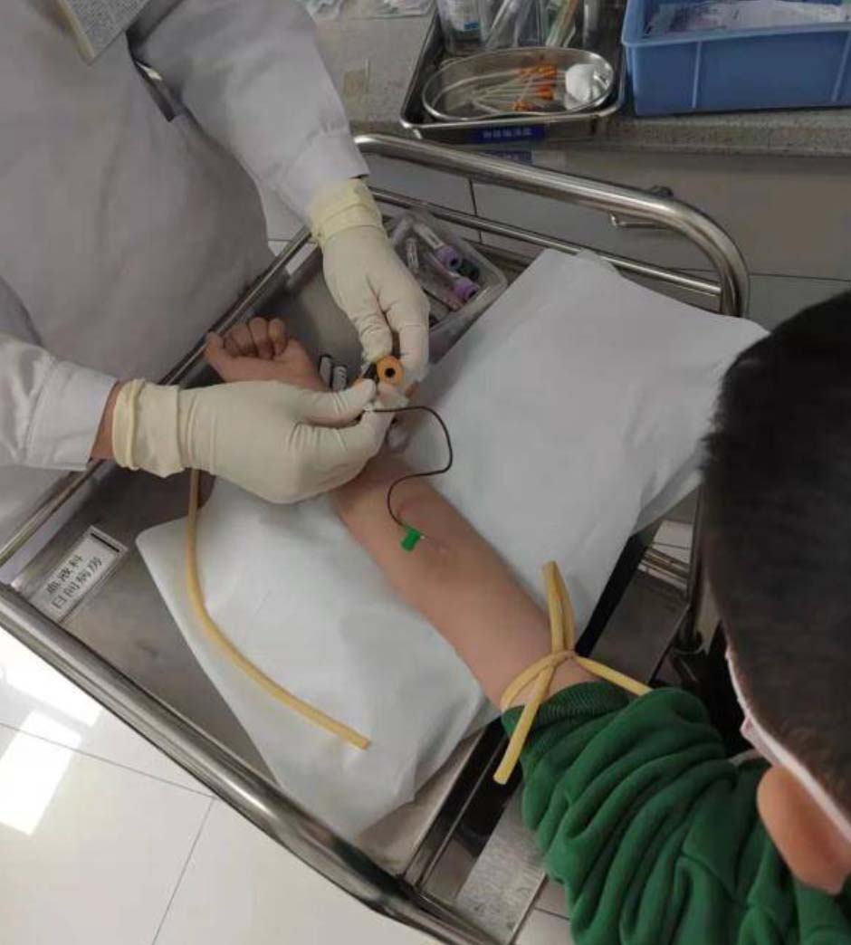 軒一表示，希望能救到媽媽。