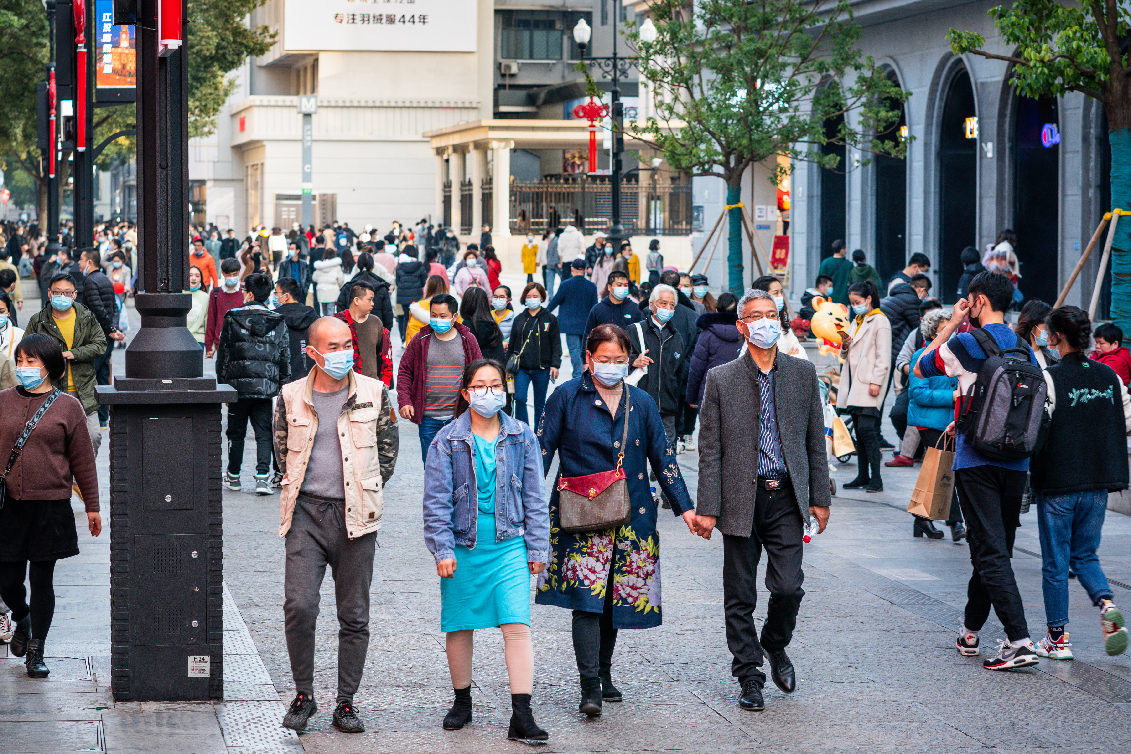 內地最新一輪新冠疫情出現大量無症狀感染者。