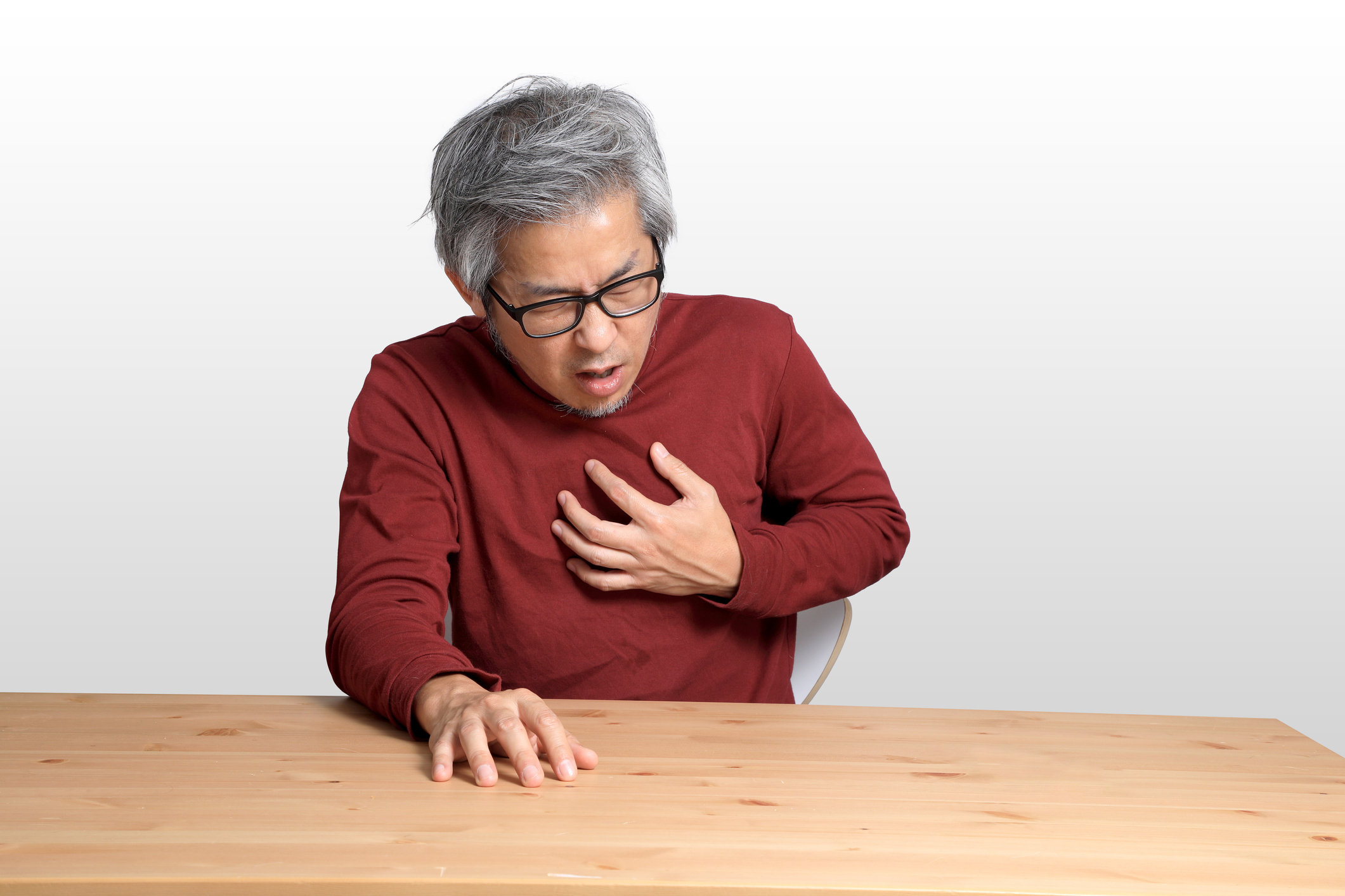 台灣有位70歲男士在約10年前接受開心瓣膜置換手術，但因置換的生物組織二尖瓣膜逐漸退化，亦發生嚴重逆流，引致心臟衰竭。