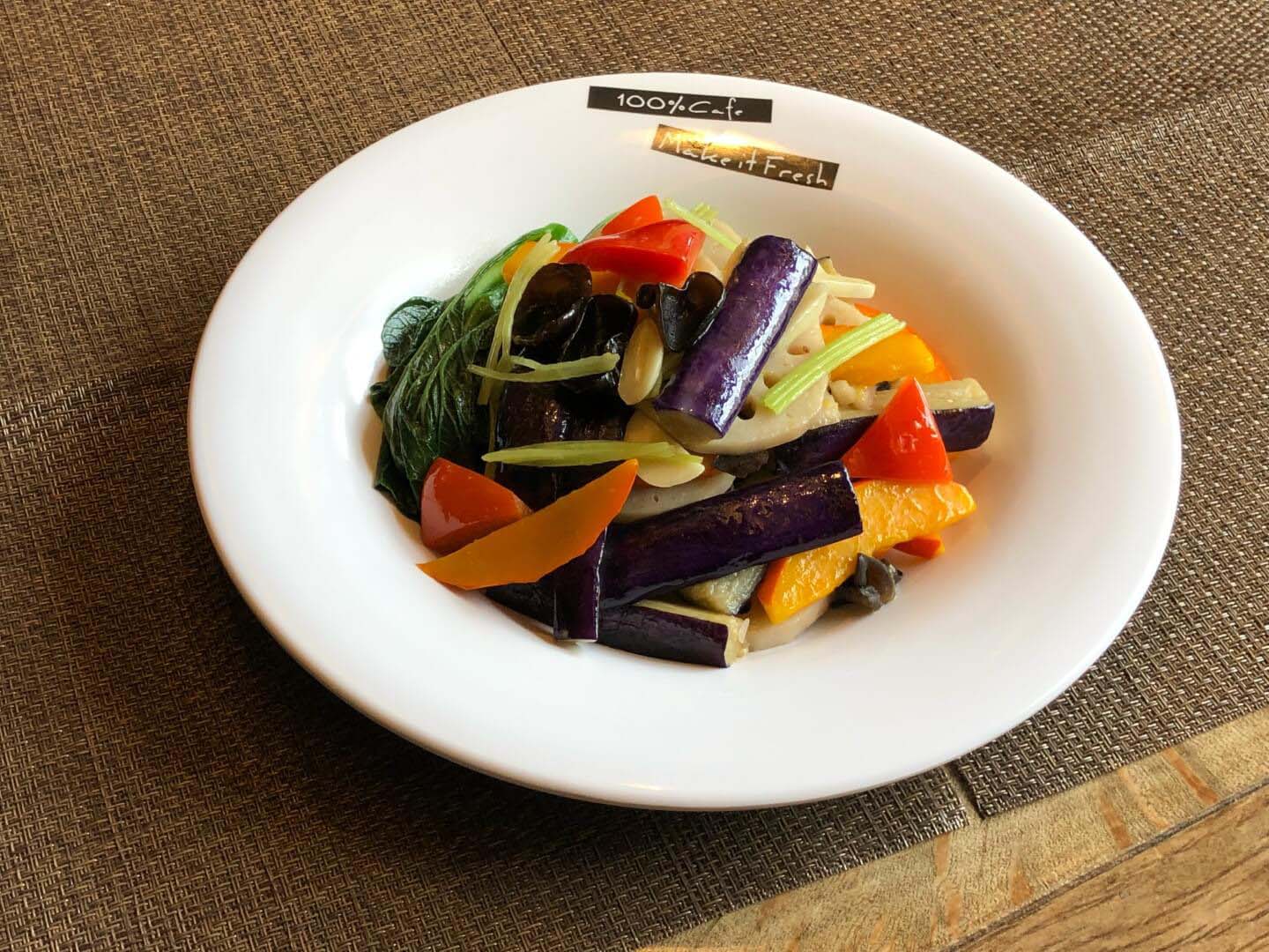 蓮藕富含鉀質和鈣質,可預防心血管疾病,同時健脾開胃。