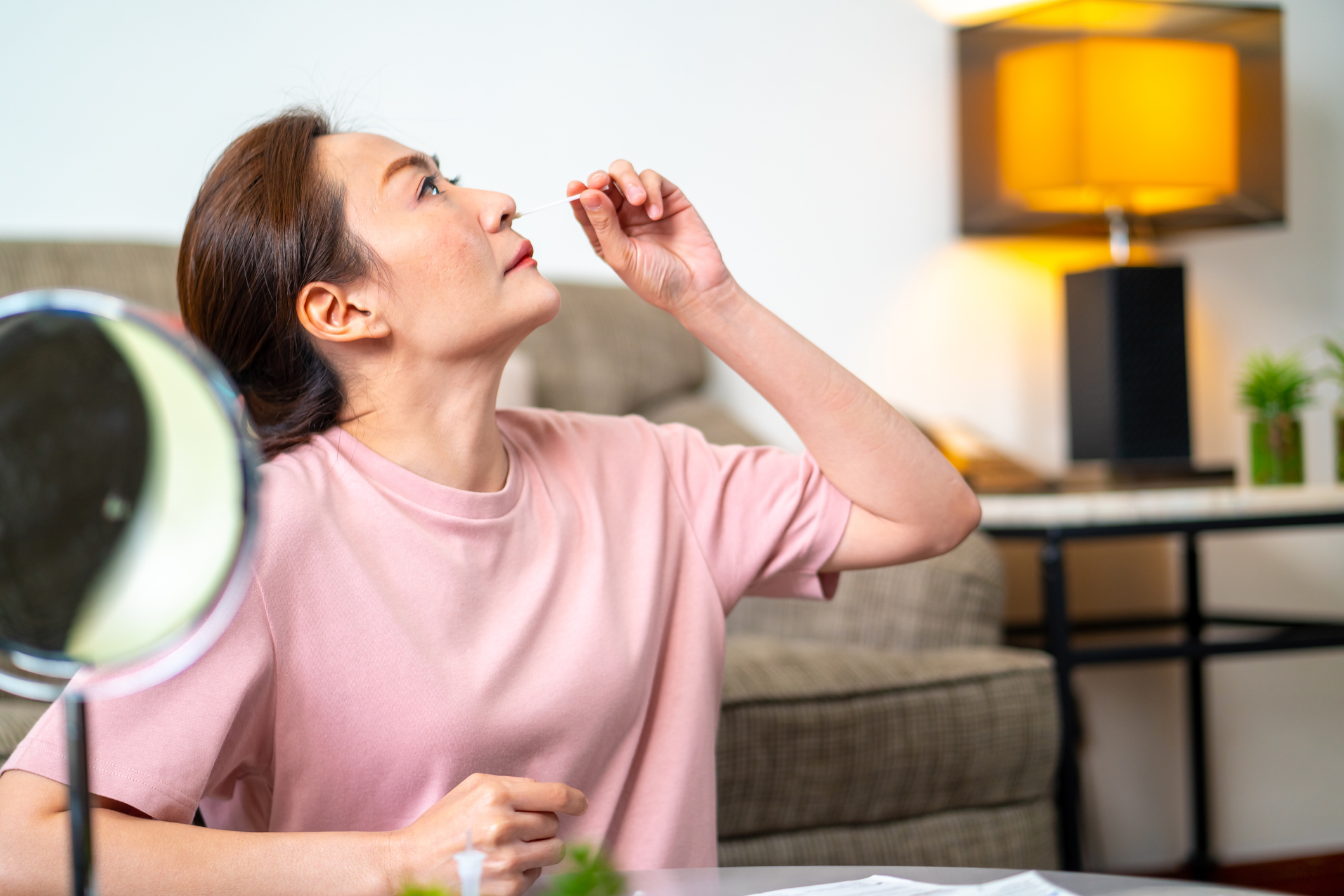 本港新冠疫情持續,港府表示正研究利用「快速抗原測試劑」,了解本港的感染情況。