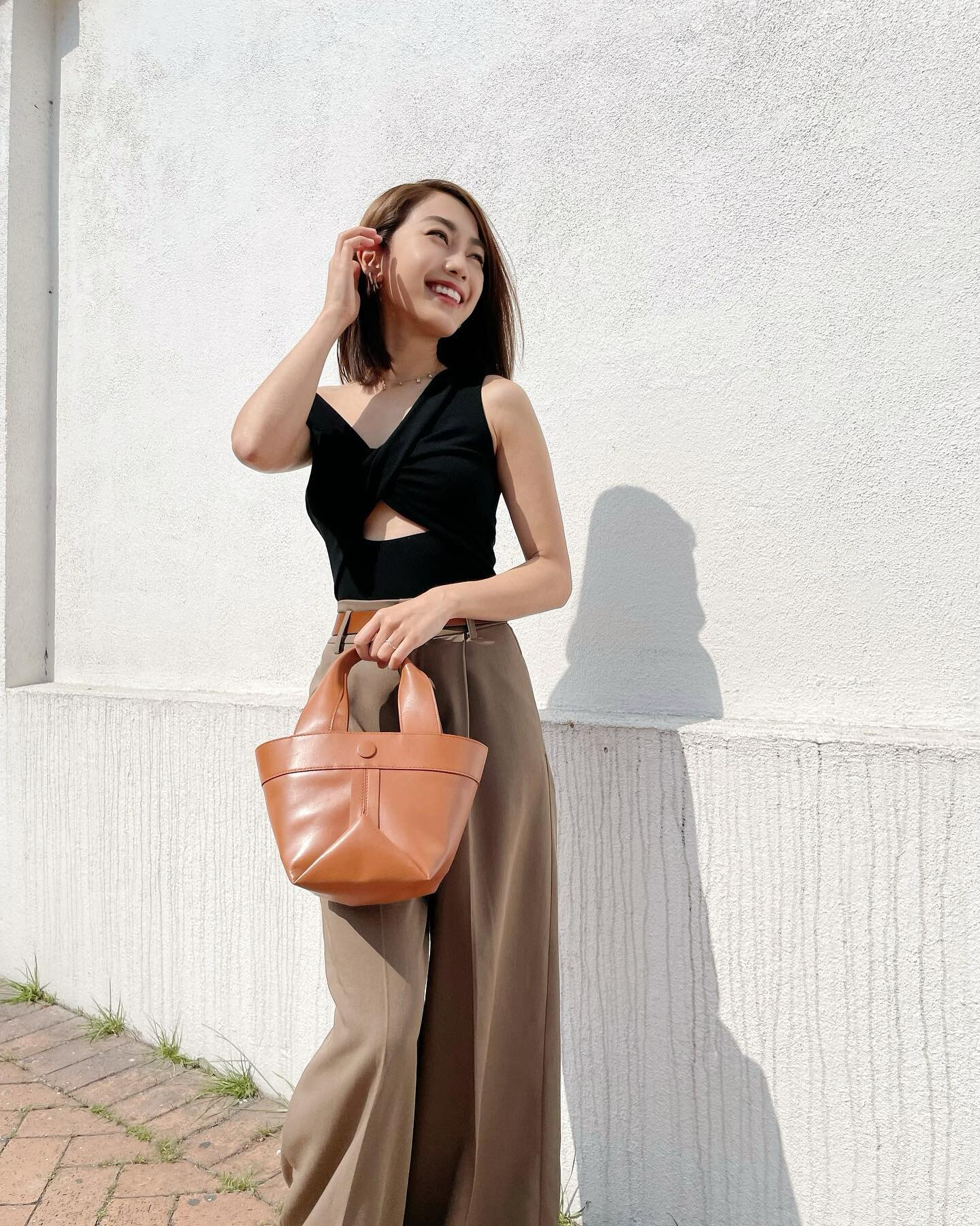 姜麗文自揭受網絡欺凌，並表示：「我只是向你展示我是誰，我明白藝人要承受仇恨，但還有瘟疫、戰爭、飢荒、貧困等很多事情應該要去做，為什麼要專注在我身上？網絡欺凌總是那麼傷人！」