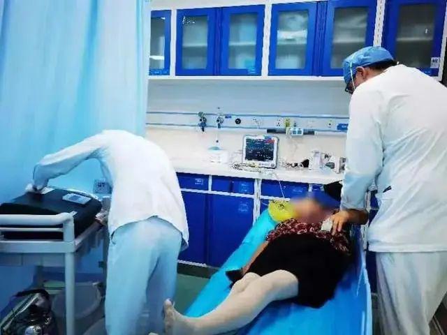 早前，內地一名7歲小孩貪玩，幫餃子「量體溫」致水銀洩漏，嫲嫲誤食餃子險死。