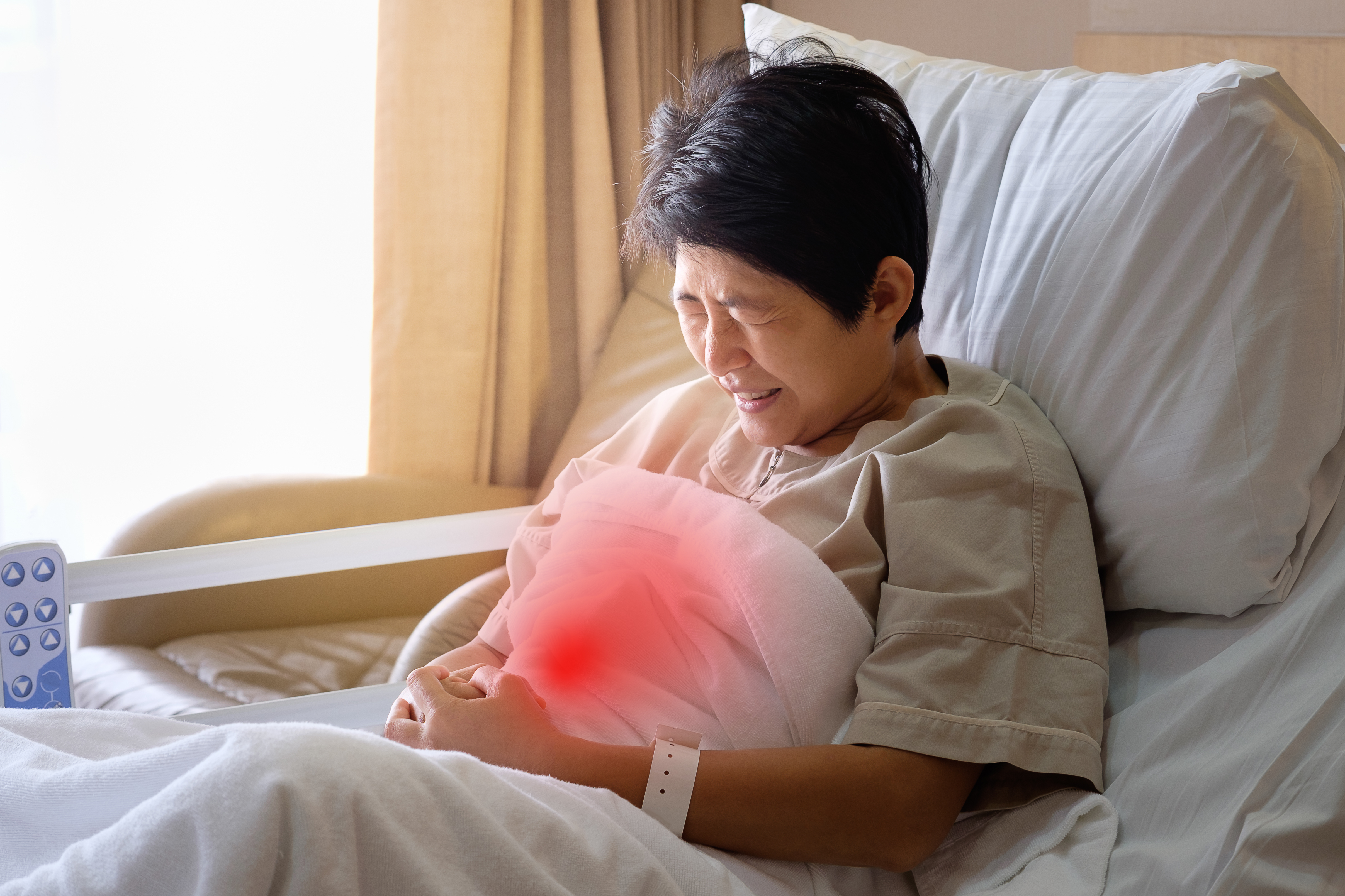 美國一名婦人疑因誤吞鋼刷刷毛鐵絲，導致胰臟發炎。（示意圖，非當事人）