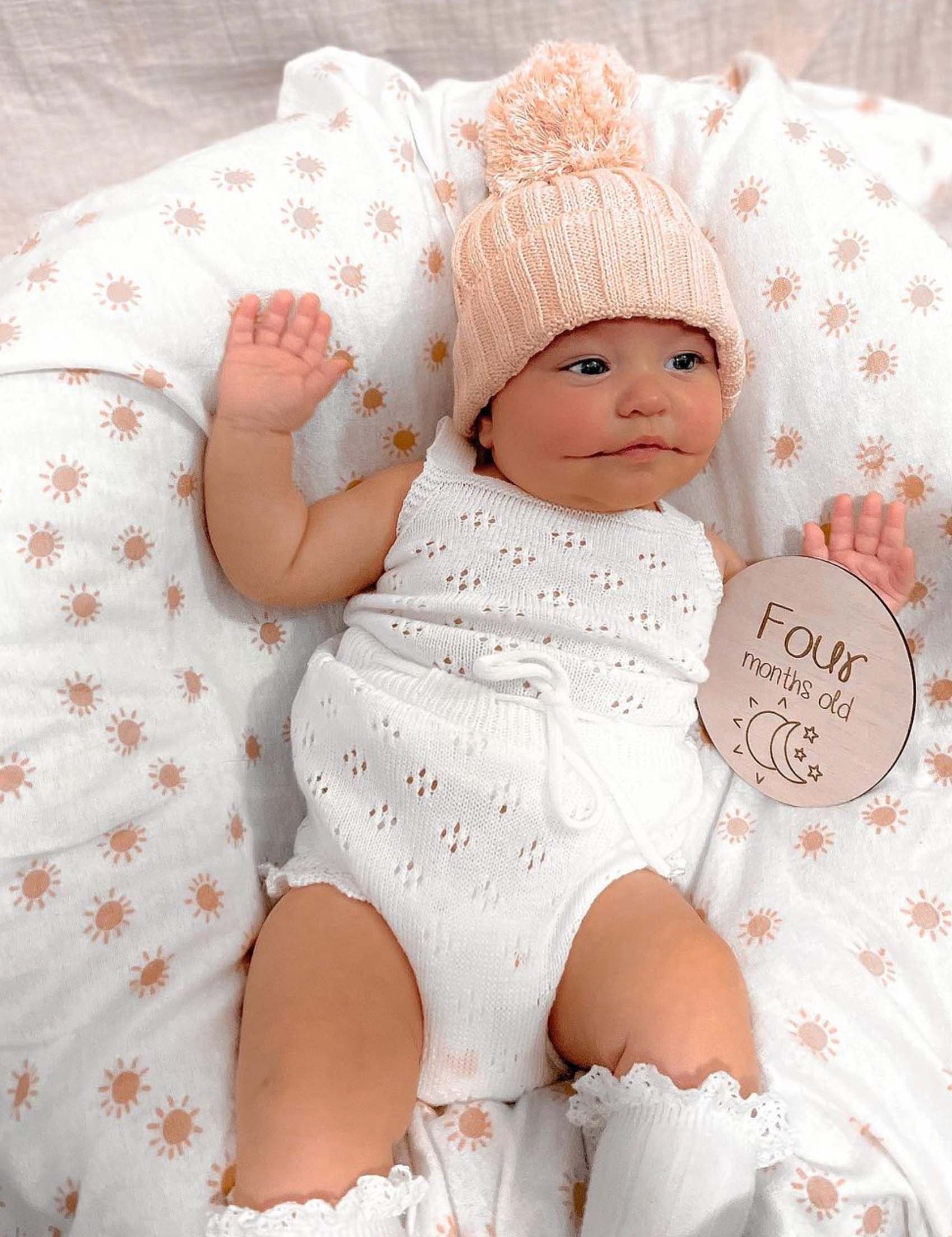 女嬰患有罕見病「巨口畸形症」外觀異常，令媽媽一度自責。