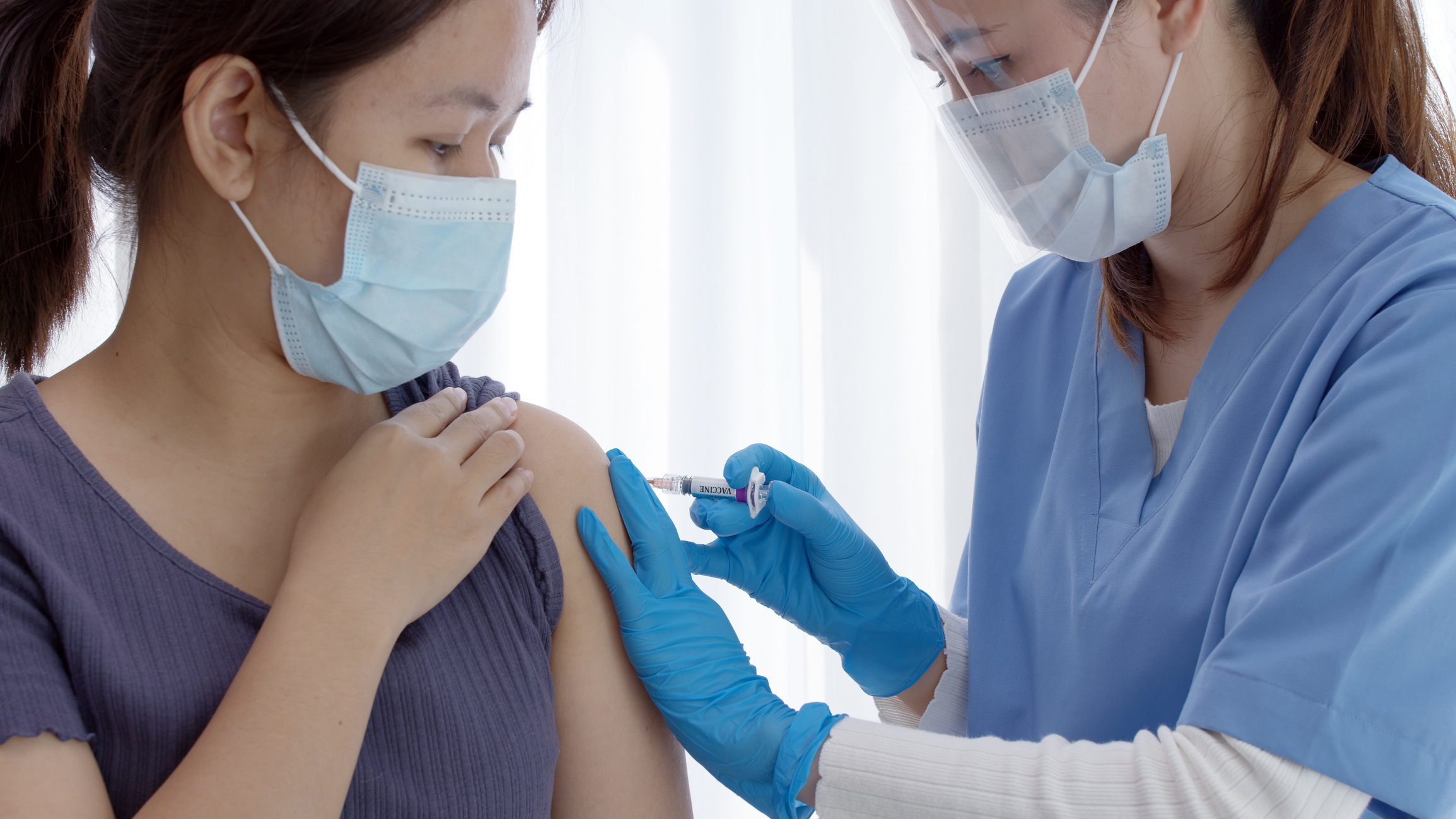 美國一項研究發現，接種新冠疫苗後，女性出現暫時月經失調相當常見。