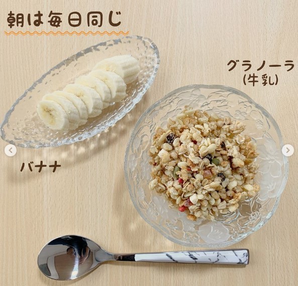 早餐以水果及五穀雜糧為主。