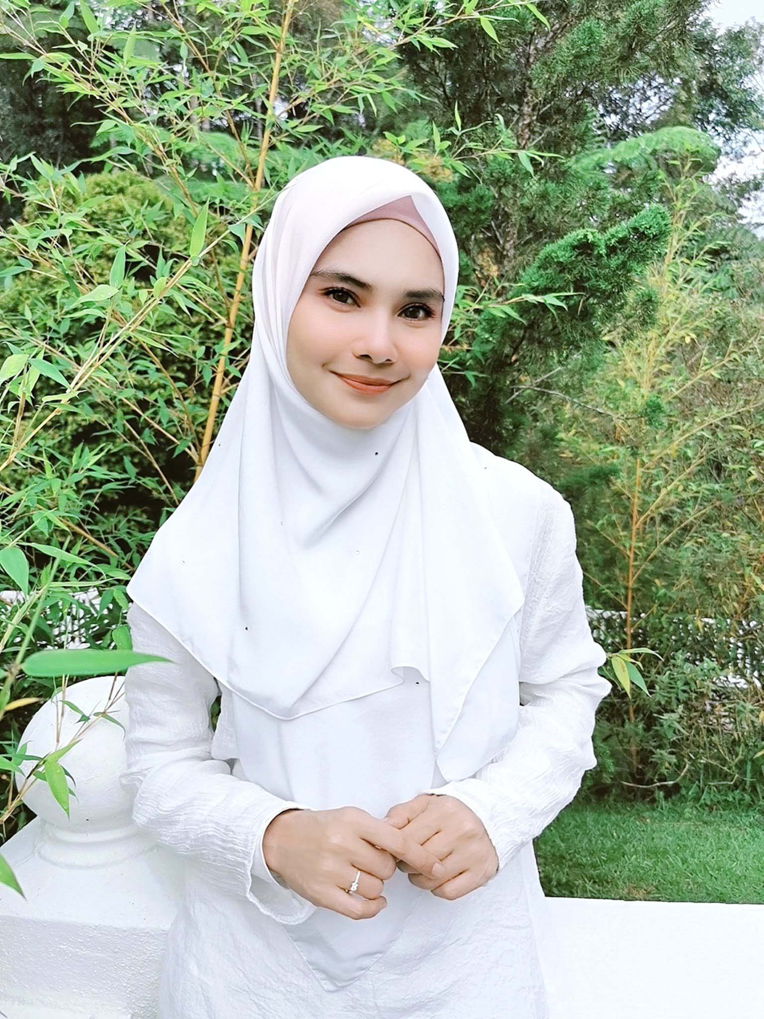 大馬女星Rafidah Ibrahim早前剛宣佈懷孕3個月的喜訊,惟近日傳出流產消息。