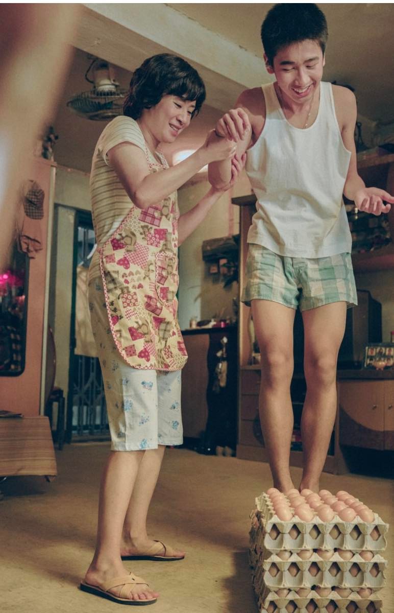 馮皓揚在台上多謝吳君如和導演,並承諾會努力做一個出色的香港演員。
