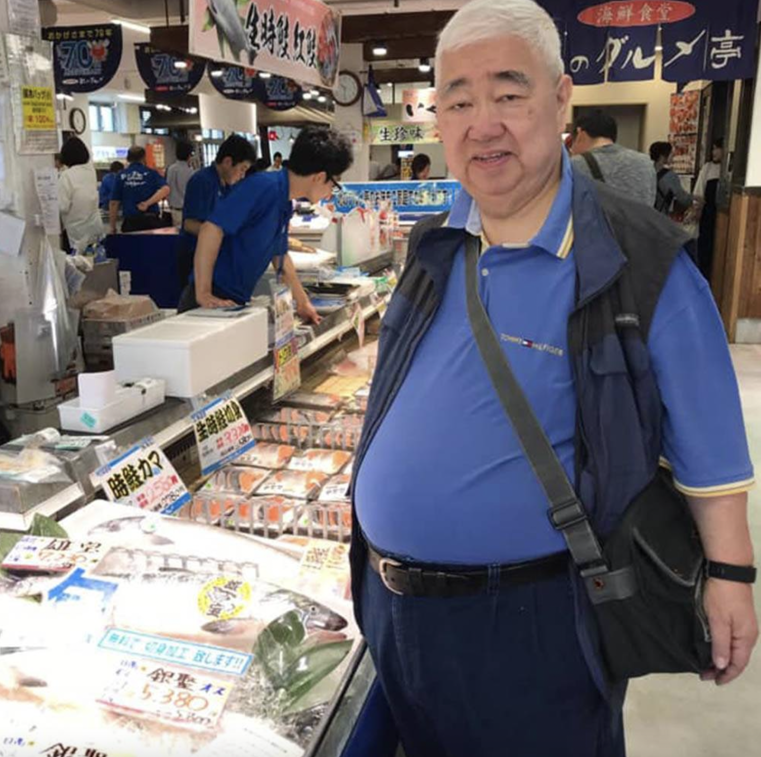 曾經的他一度重達325磅。