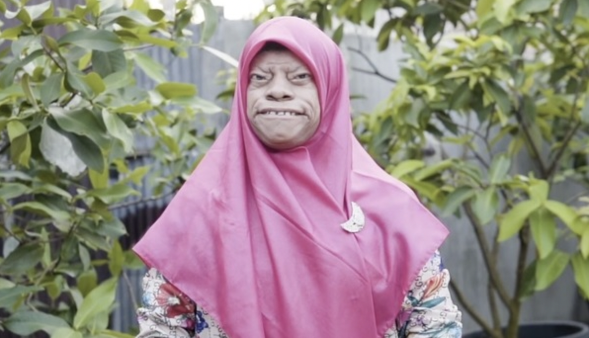 沒人願意聘請他們工作,他們只能靠打散工來維生。