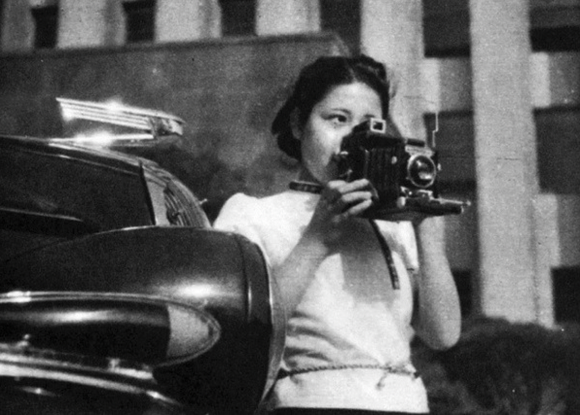 笹本恒子1940年正式成為了日本第一位女性攝影記者。