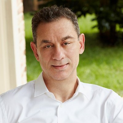 美國輝瑞藥廠行政總裁布拉(Albert Bourla)已打4針仍確診新冠。