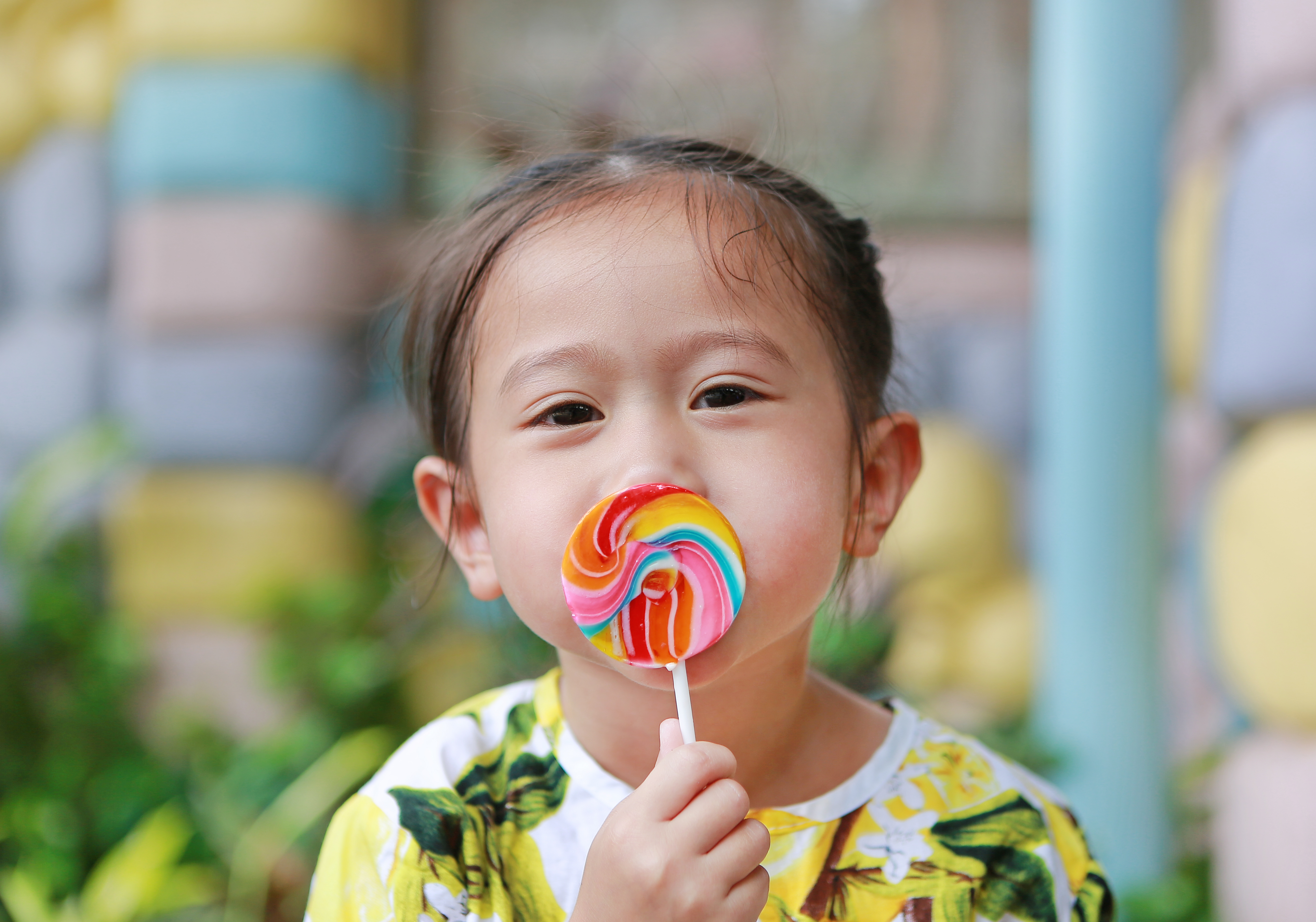 據悉,只要年滿5歲,不抗拒任何糖果,同時有著流利英語就可以應徵。