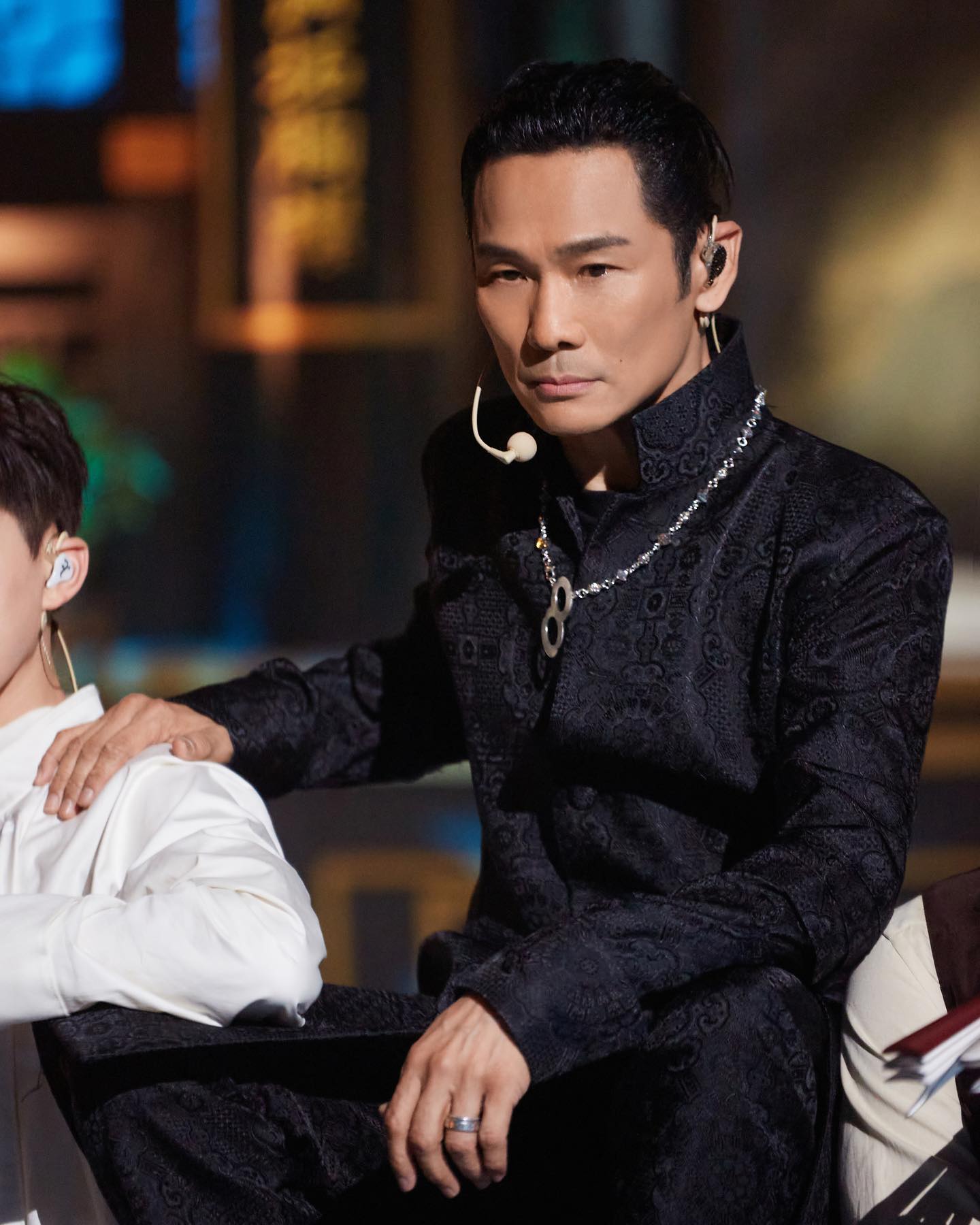 他在節目重現經典代表作《第8號當鋪》韓老闆造型,掀起一波回憶殺。