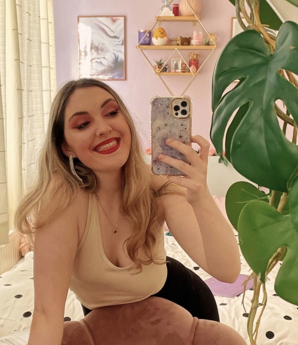 Becca20歲才發現原來自己罹患罕見病「波蘭氏症候群」。