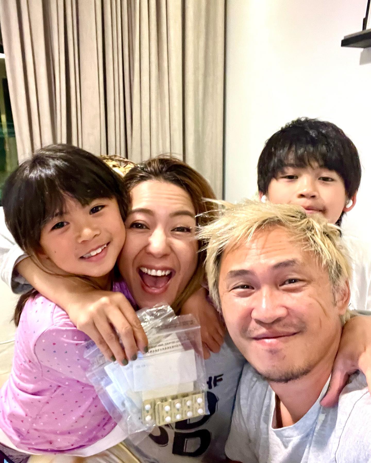梁芷珮(Christy)與丈夫(Kenneth)結婚18年以來一直很恩愛。