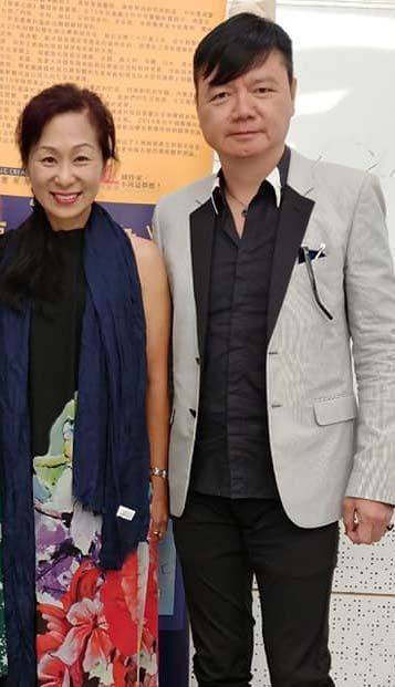 艾威不惜花光積蓄為太太Lisa治病。